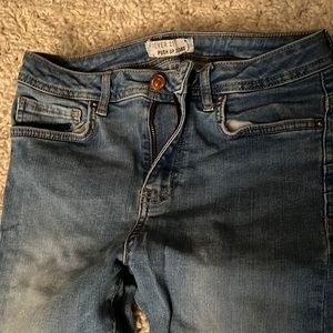 Forever 21 push up jeans size 26